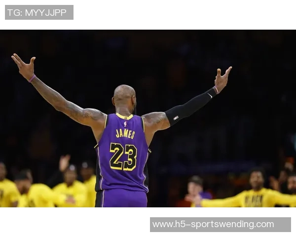 詹姆斯助攻即将超越保罗下场比赛或成历史时刻