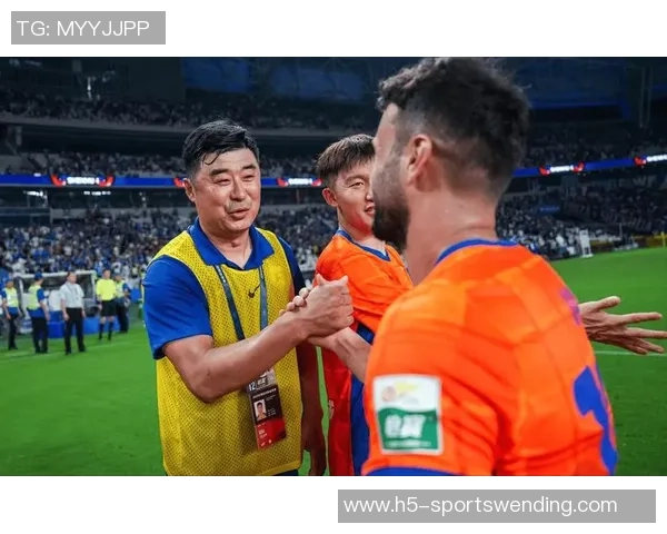 韩鹏谈争金靴:1500分的追求激励我不断前行 韩鹏谈争金靴:1500分的追求激励我不断前行