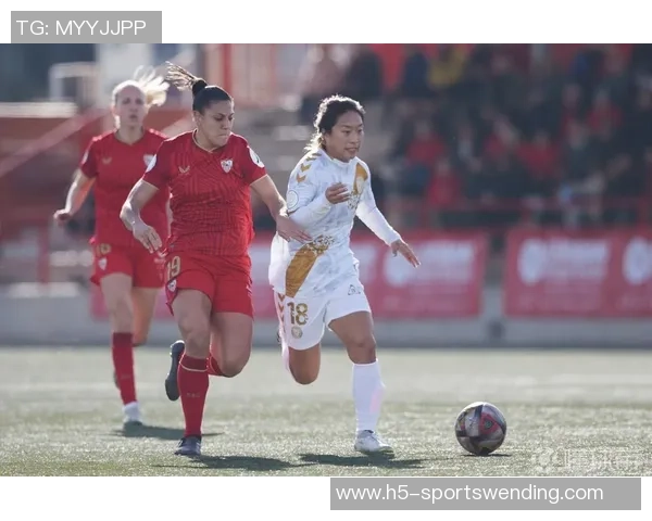 中国女足大胜澳超中央海岸水手唐佳丽上演帽子戏法展现实力